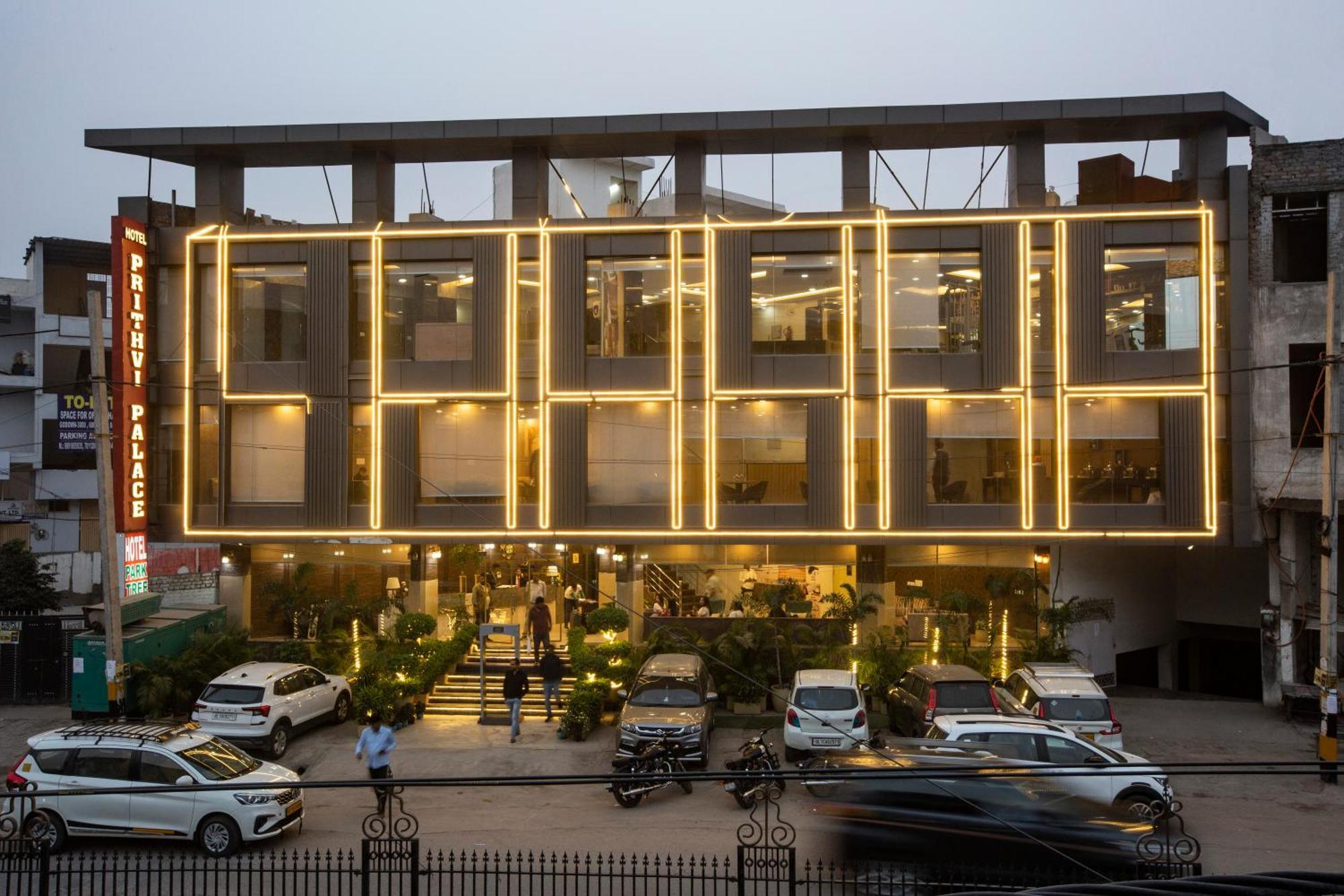 Hotel Prithvi-Raj Near Delhi Airport New Delhi Buitenkant foto