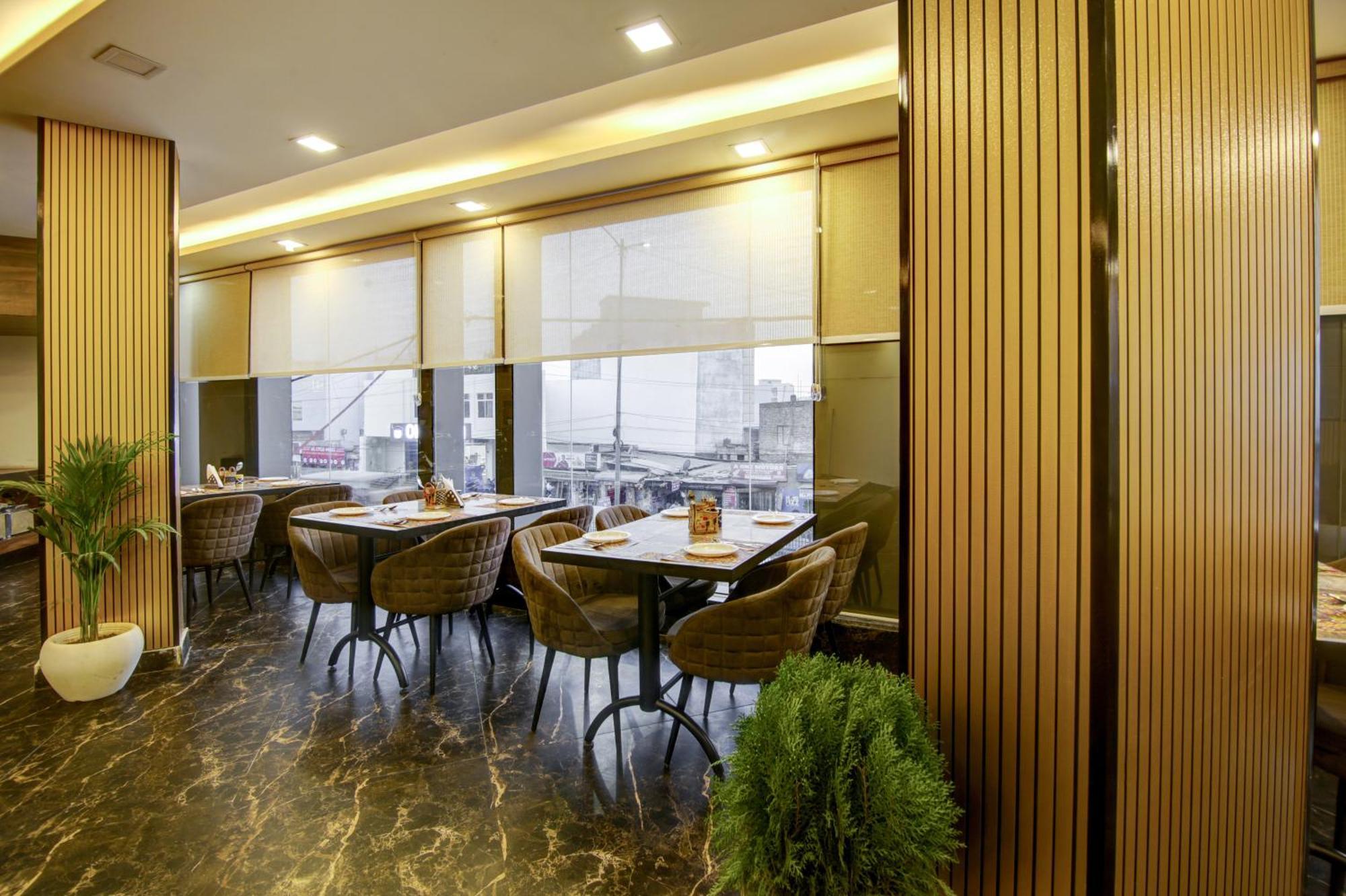 Hotel Prithvi-Raj Near Delhi Airport New Delhi Buitenkant foto