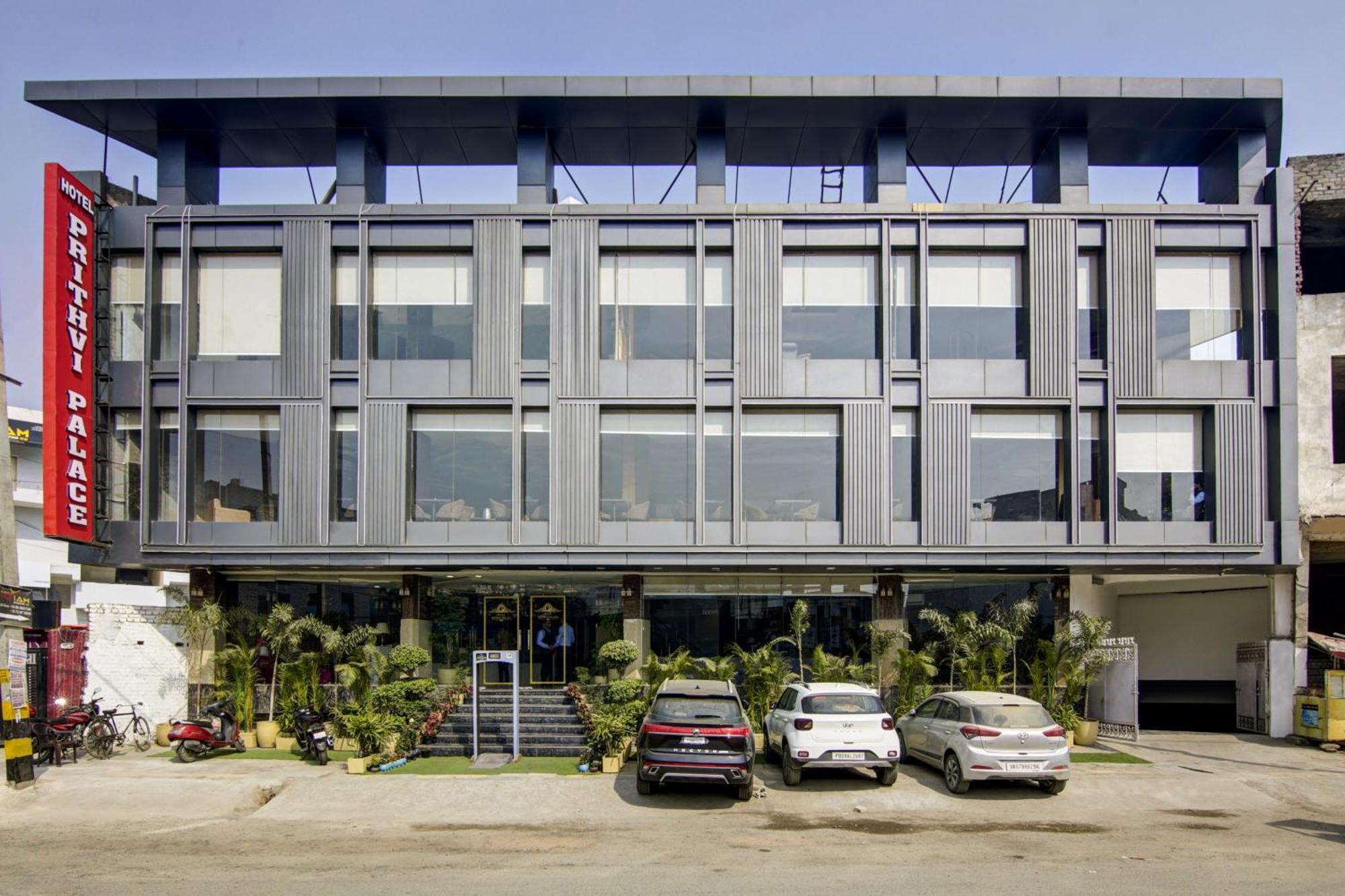 Hotel Prithvi-Raj Near Delhi Airport New Delhi Buitenkant foto