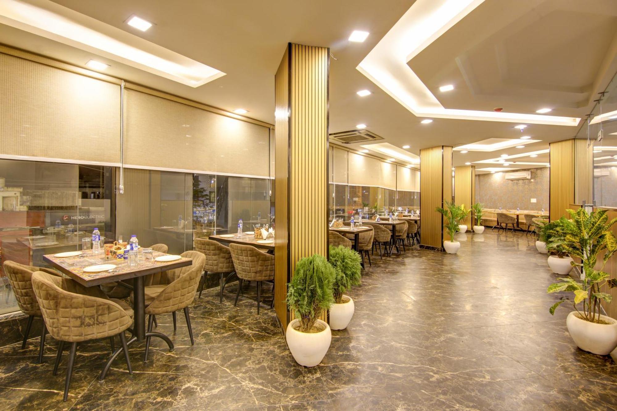 Hotel Prithvi-Raj Near Delhi Airport New Delhi Buitenkant foto