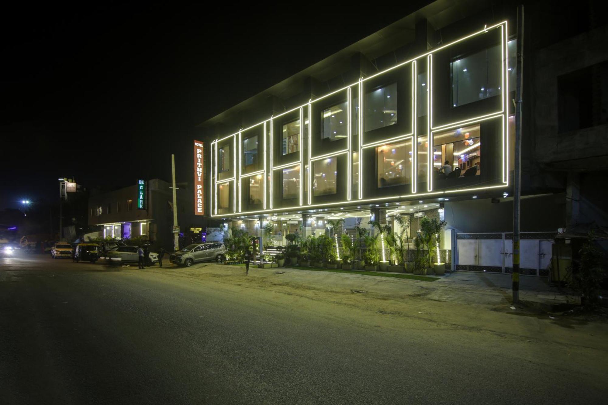 Hotel Prithvi-Raj Near Delhi Airport New Delhi Buitenkant foto