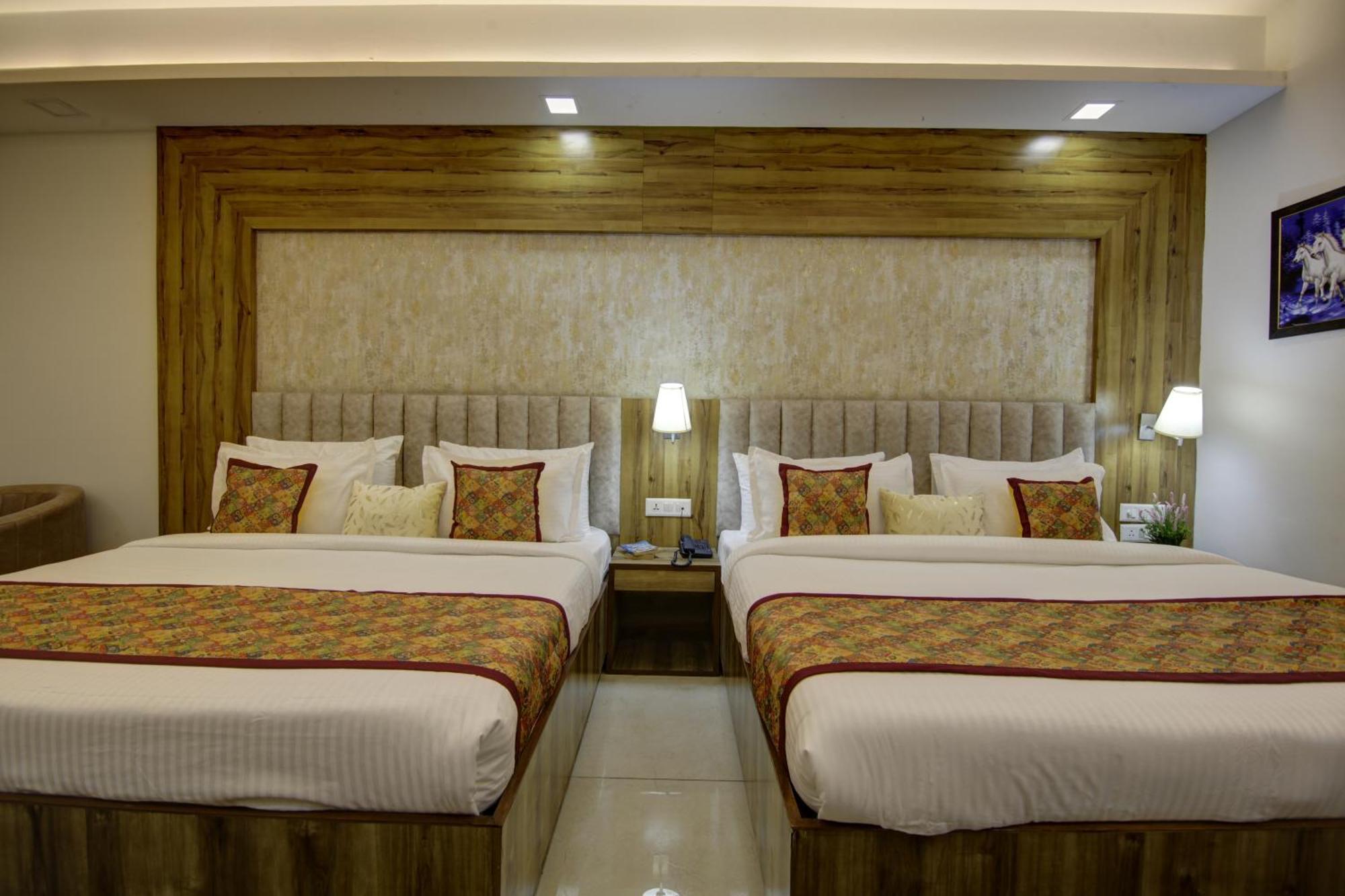 Hotel Prithvi-Raj Near Delhi Airport New Delhi Buitenkant foto